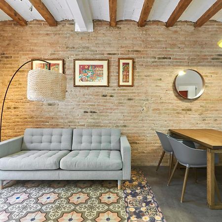64 Apartment In A Typical Barcelona'S Old Building 外观 照片