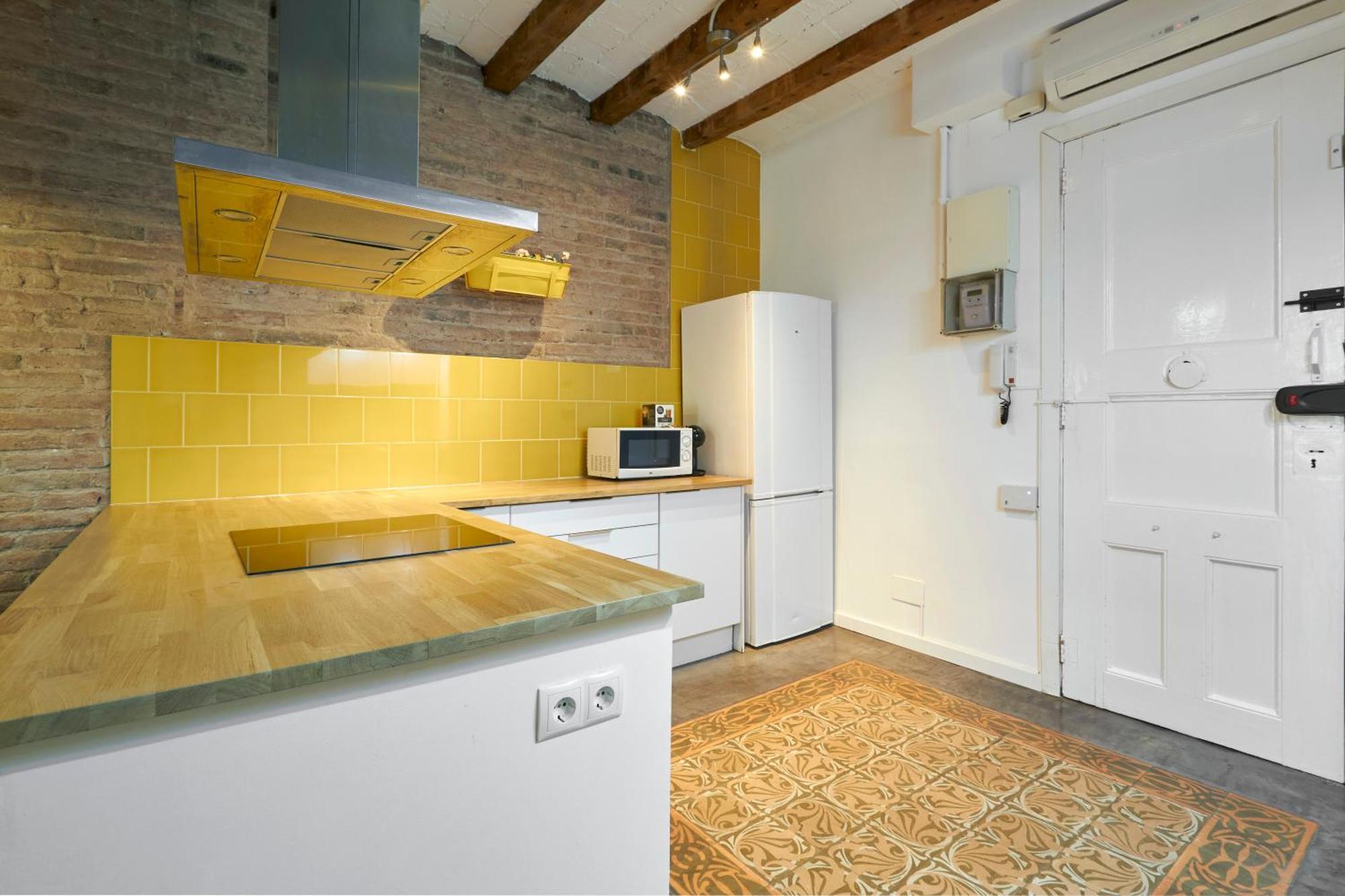 64 Apartment In A Typical Barcelona'S Old Building 外观 照片
