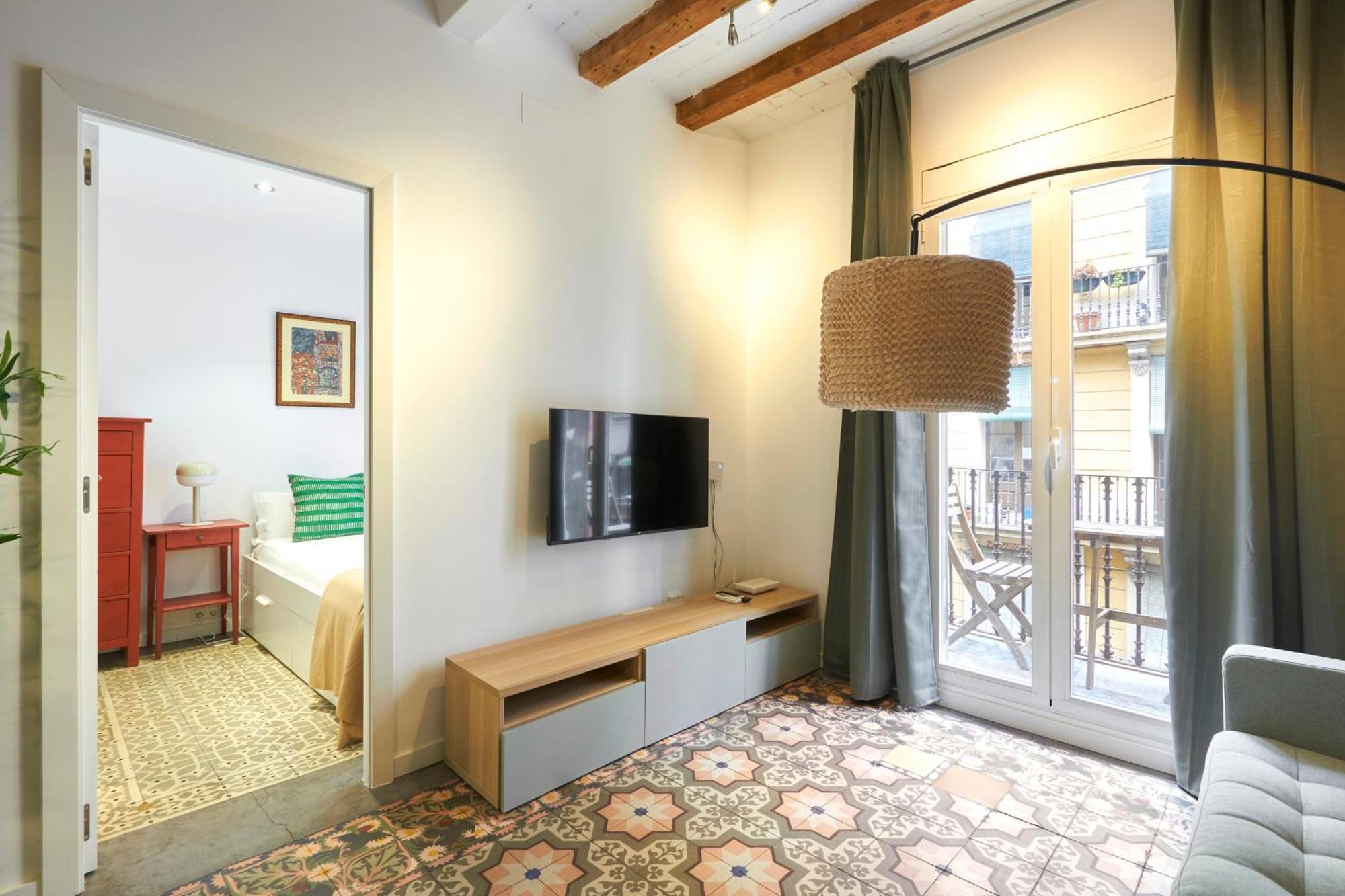 64 Apartment In A Typical Barcelona'S Old Building 外观 照片