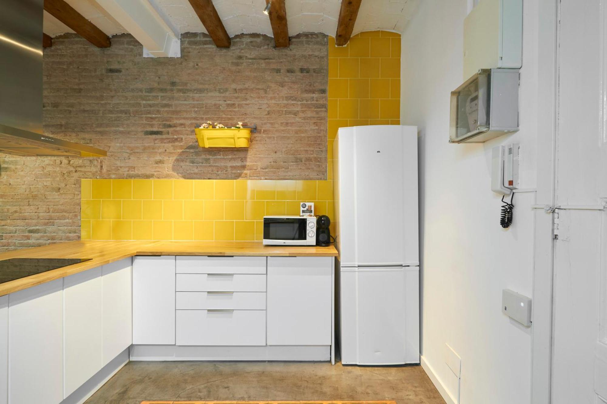 64 Apartment In A Typical Barcelona'S Old Building 外观 照片